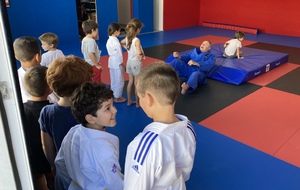 PREMIER COURS DE REPRISE MINI- POUSSINS :   Plus d’essais que de retours !!!