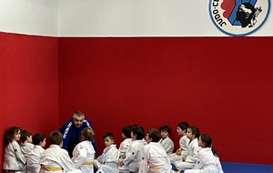 COURS MINI POUSSINS DE JEAN-JACQUES :