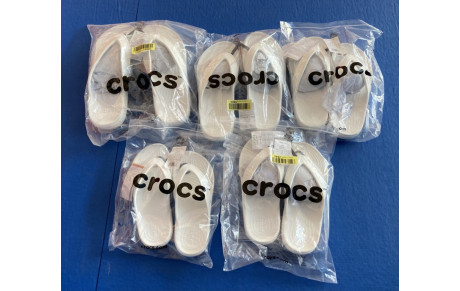 LES NOUVELLES TONGS DES PROFS :