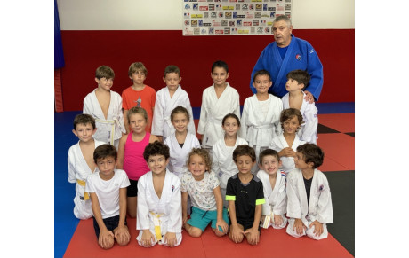 PRÉ POUSSINS - POUSSINS DU MERCREDI : Le cours s’étoffe 👍👍