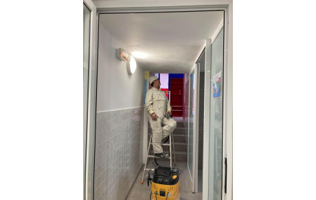 PEINTURE COULOIR ET VESTIAIRE HOMMES : 