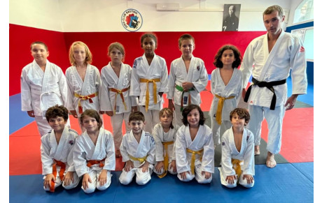 COURS BENJAMIN(E)S DU VENDREDI :