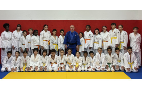 DOJO SOCIAL DE LUPINO :