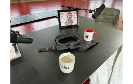 LE DÉCOR EST PLANTÉ :