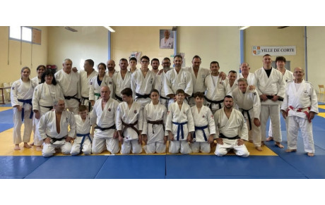 LES PARTICIPANTS AU STAGE KATAS :