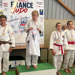 ALICIA VINCENT 3e DES FRANCE FSGT MINIMES FILLES :